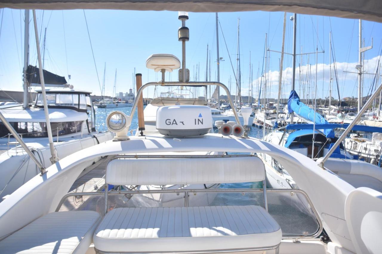 Luxury Yacht Kamikara Hotell San Miguel de Abona Eksteriør bilde