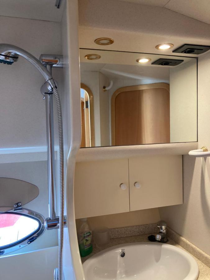 Luxury Yacht Kamikara Hotell San Miguel de Abona Eksteriør bilde