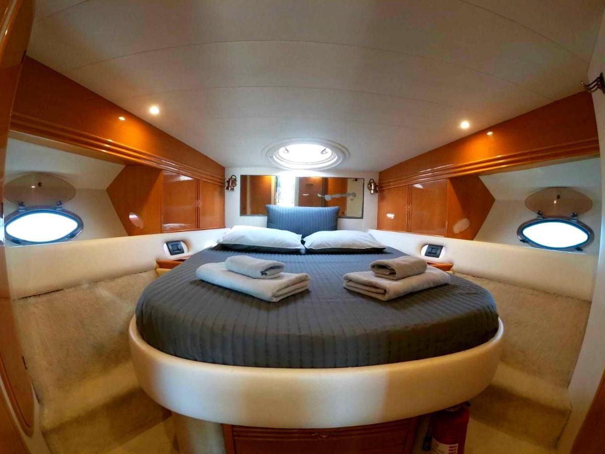 Luxury Yacht Kamikara Hotell San Miguel de Abona Eksteriør bilde