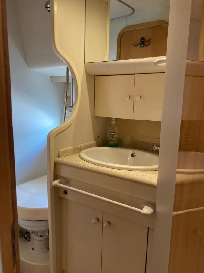 Luxury Yacht Kamikara Hotell San Miguel de Abona Eksteriør bilde